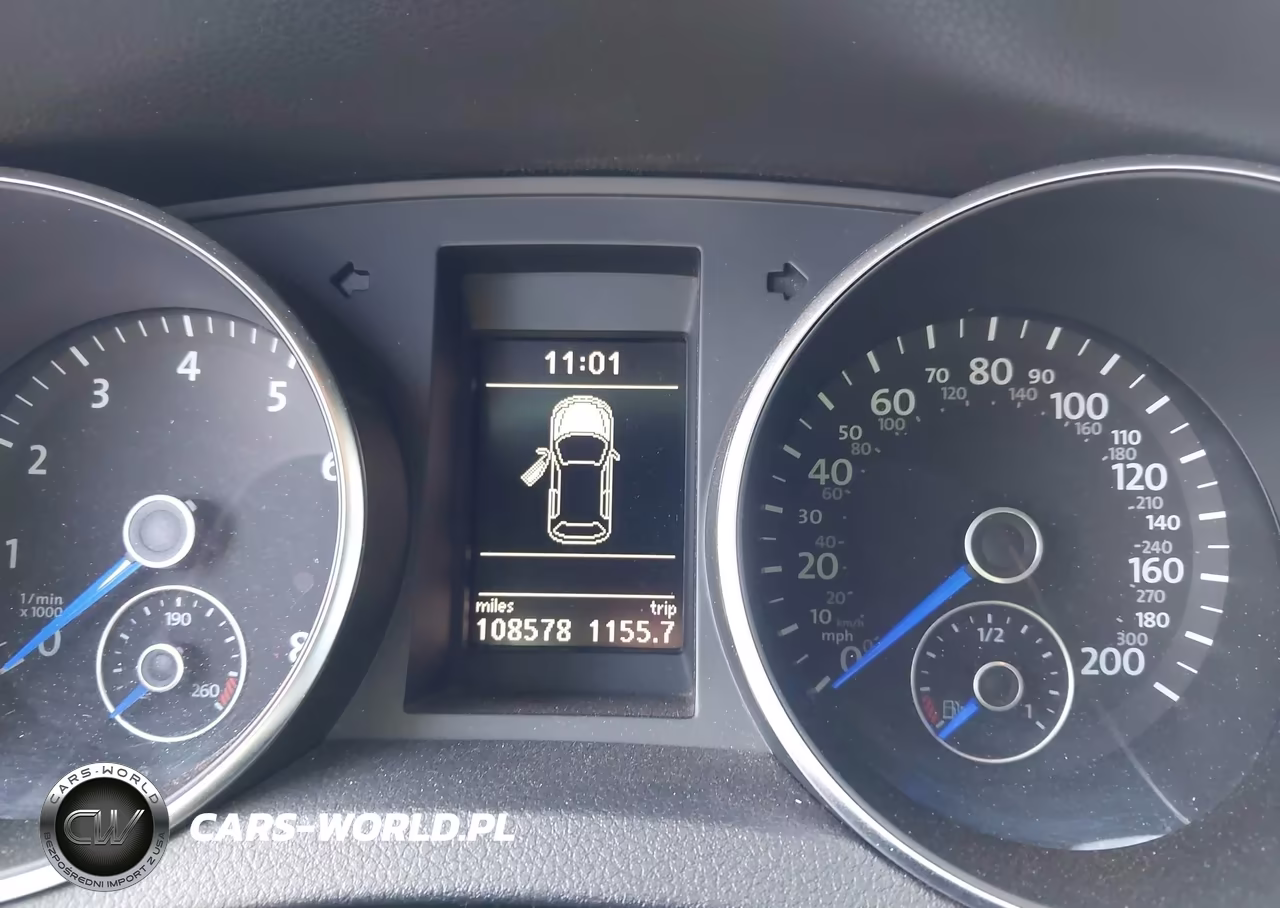 2012 Volkswagen Golf R 4-Door VIN:WVWPF7AJXCW218929 - 7