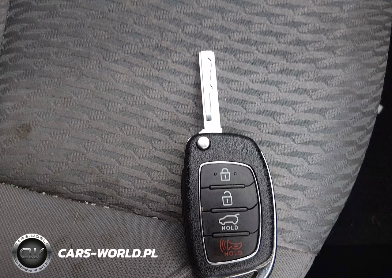 2017 Hyundai Santa Fe Sport 2.4L VIN:5NMZT3LB0HH010875 - 11