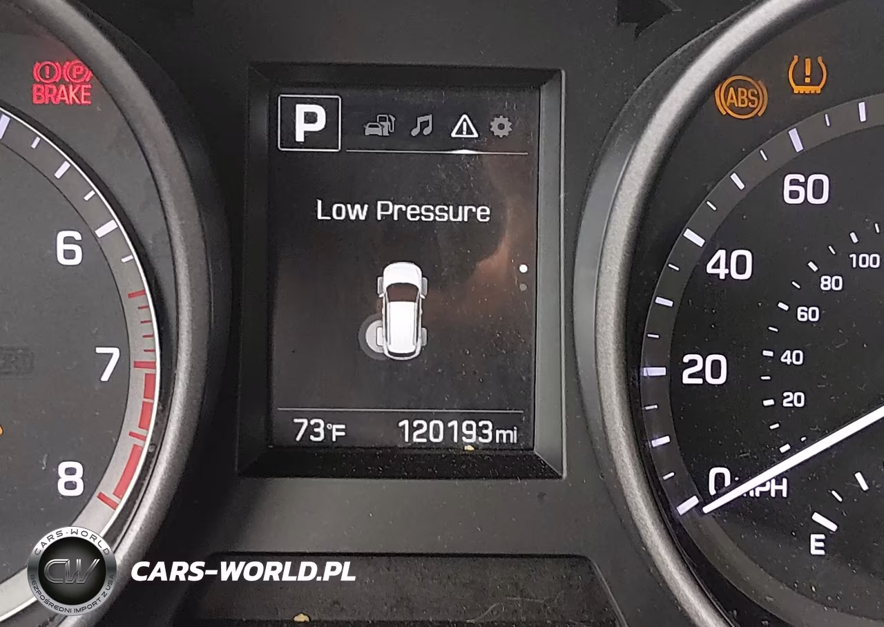 2017 Hyundai Santa Fe Sport 2.4L VIN:5NMZT3LB0HH010875 - 16