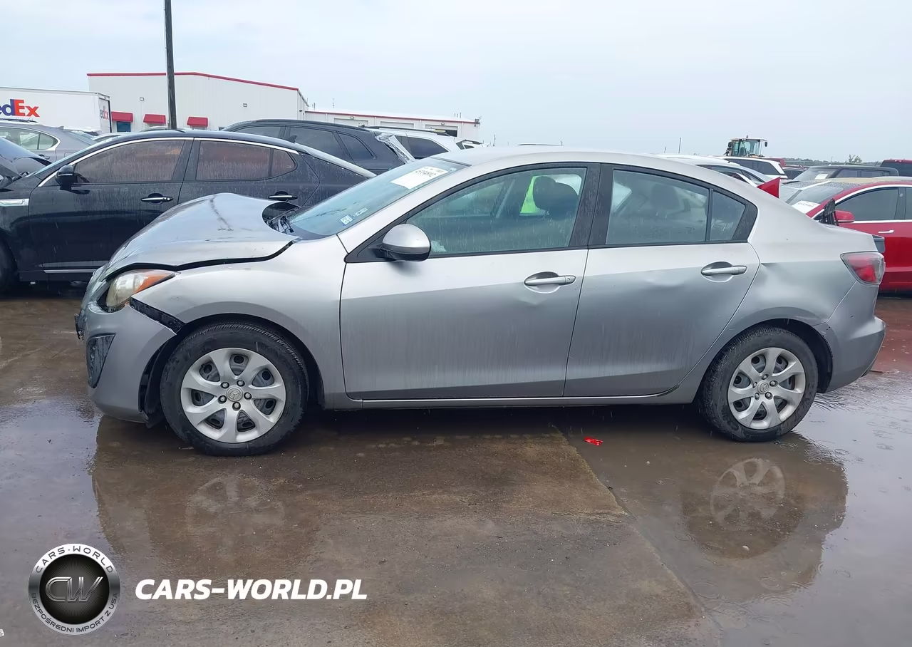 2011 Mazda Mazda3 I Sport VIN:JM1BL1UFXB1496037 - 14