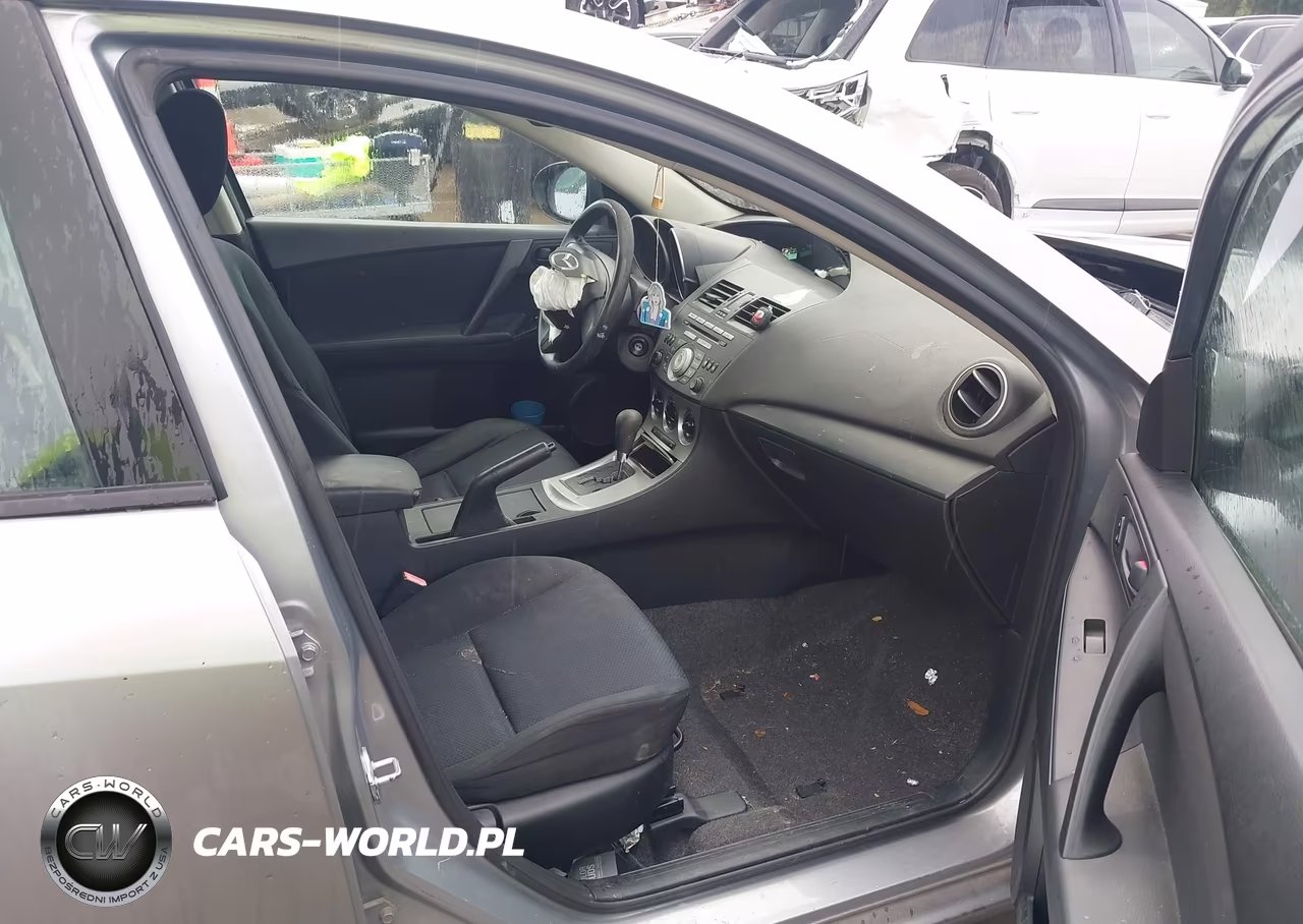 2011 Mazda Mazda3 I Sport VIN:JM1BL1UFXB1496037 - 5