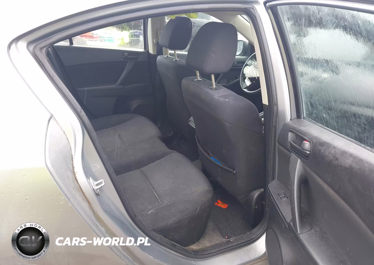 2011 Mazda Mazda3 I Sport VIN:JM1BL1UFXB1496037 - 8