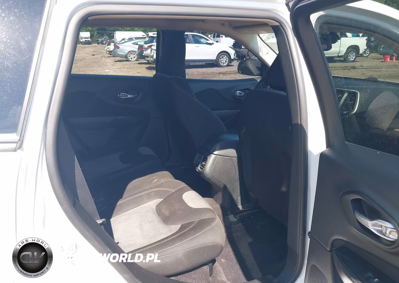 2017 Jeep Cherokee Altitude Fwd VIN:1C4PJLAB2HW549107 - 8