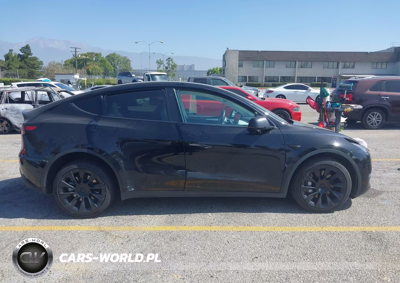 2023 Tesla Model Y Awd-Long Range Dual Motor All-Wheel Drive VIN:7SAYGDEE1PF623734 - 13