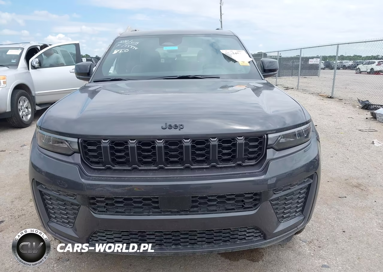 2026 Jeep Grand Cherokee Altitude 4X4 VIN:1C4RJHAR4TC196883 - 12