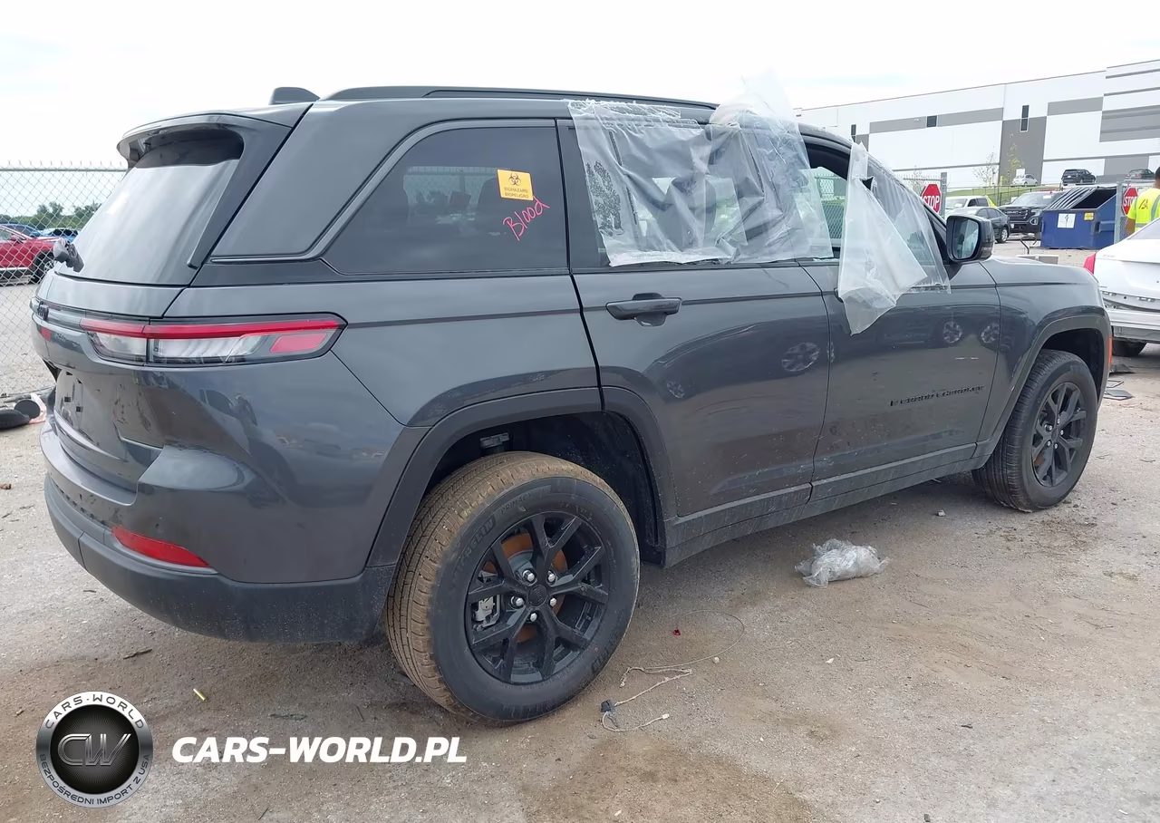 2026 Jeep Grand Cherokee Altitude 4X4 VIN:1C4RJHAR4TC196883 - 4
