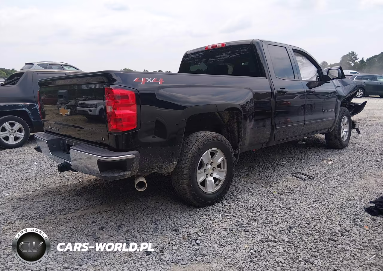 2018 Chevrolet Silverado 1500 Lt VIN:1GCVKREC5JZ360398 - 4