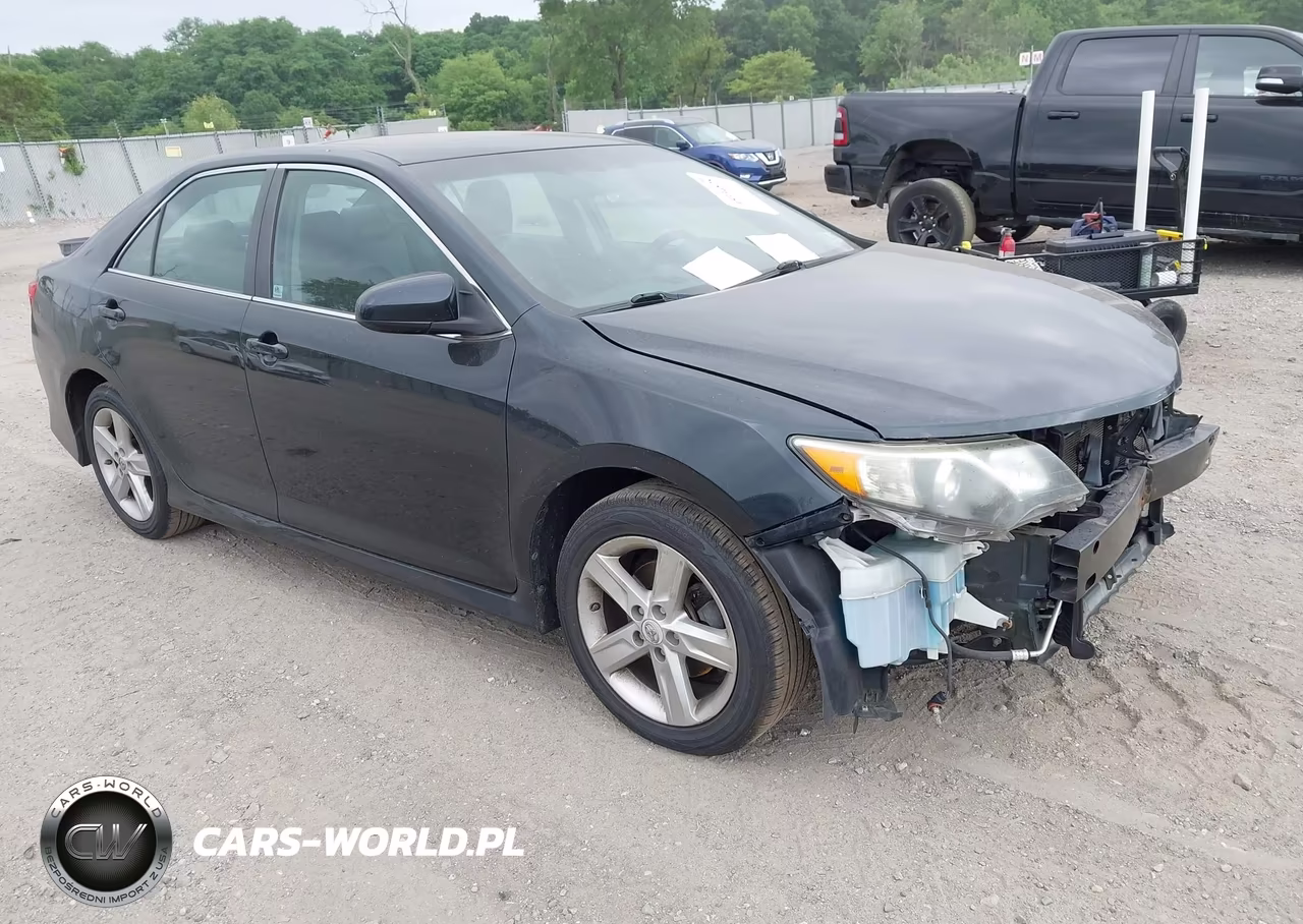 2012 Toyota Camry Se – zdjęcie 1 z 14