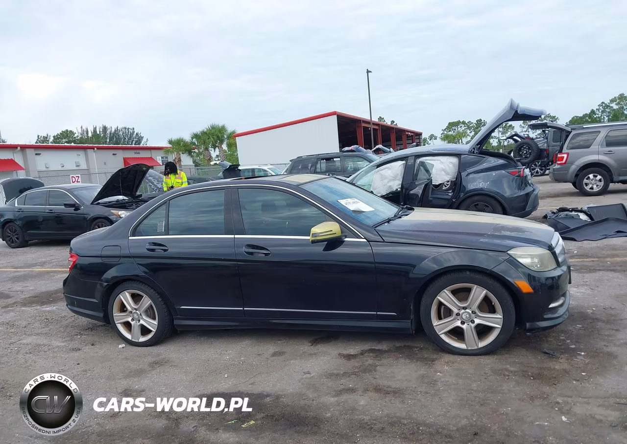2011 Mercedes-Benz C 300 Sport 4Matic VIN:WDDGF8BB6BR133103 - 13