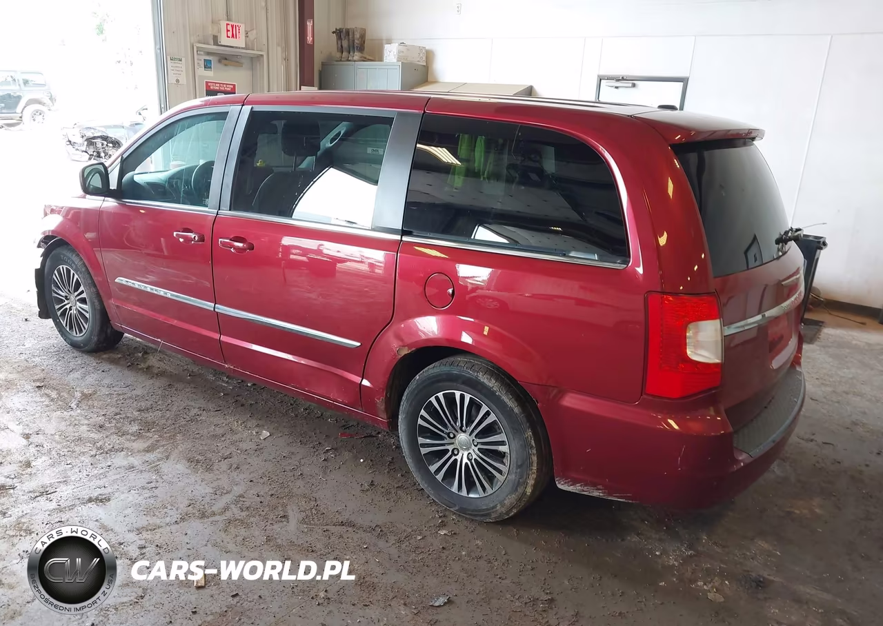 2014 Chrysler Town & Country S VIN:2C4RC1HG3ER224270 - 3