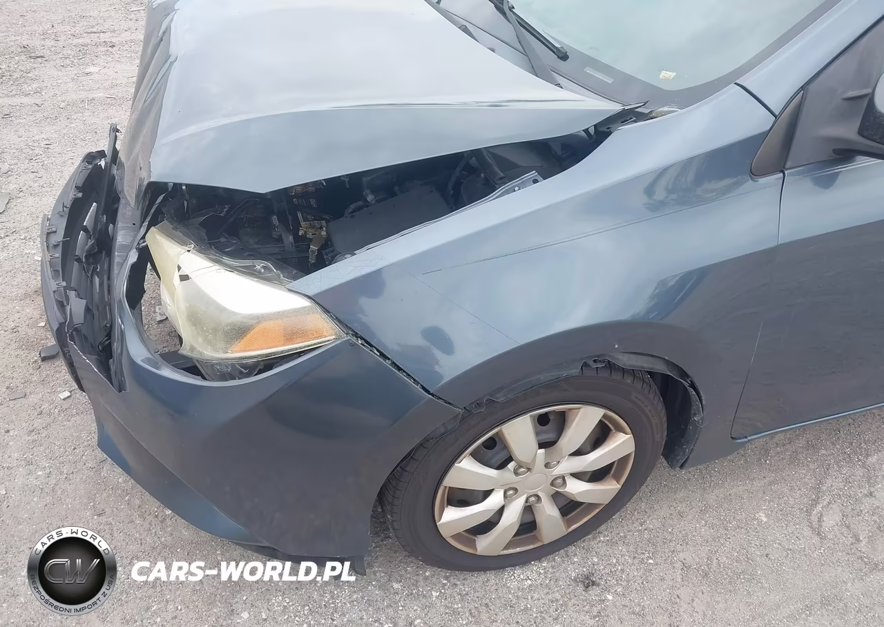 2016 Toyota Corolla Le VIN:2T1BURHE8GC505835 - 17