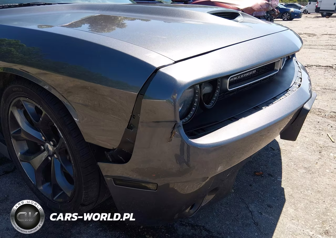 2019 Dodge Challenger R-T VIN:2C3CDZBT3KH573832 - 17