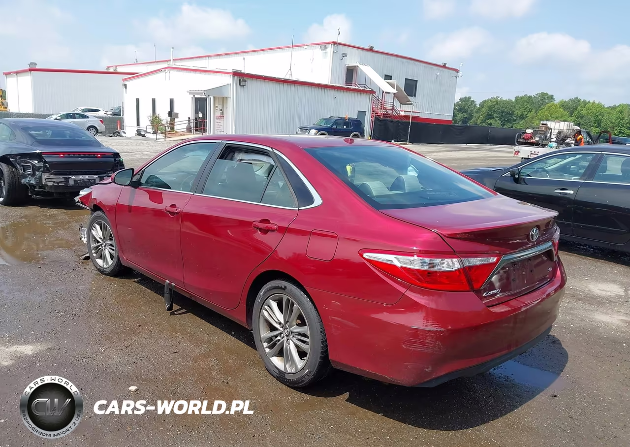2016 Toyota Camry Se VIN:4T1BF1FKXGU576795 - 3