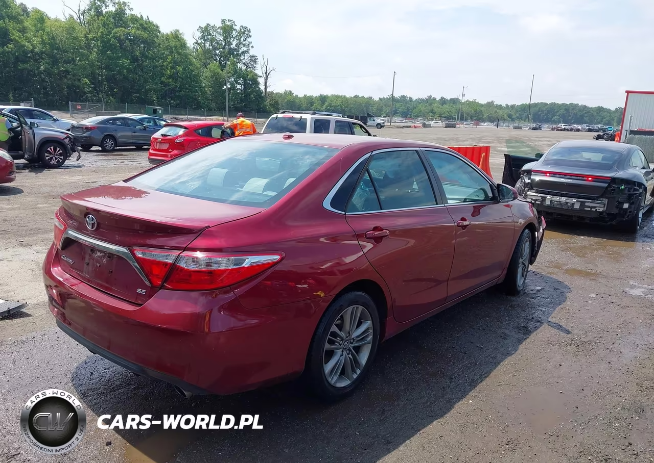 2016 Toyota Camry Se VIN:4T1BF1FKXGU576795 - 4