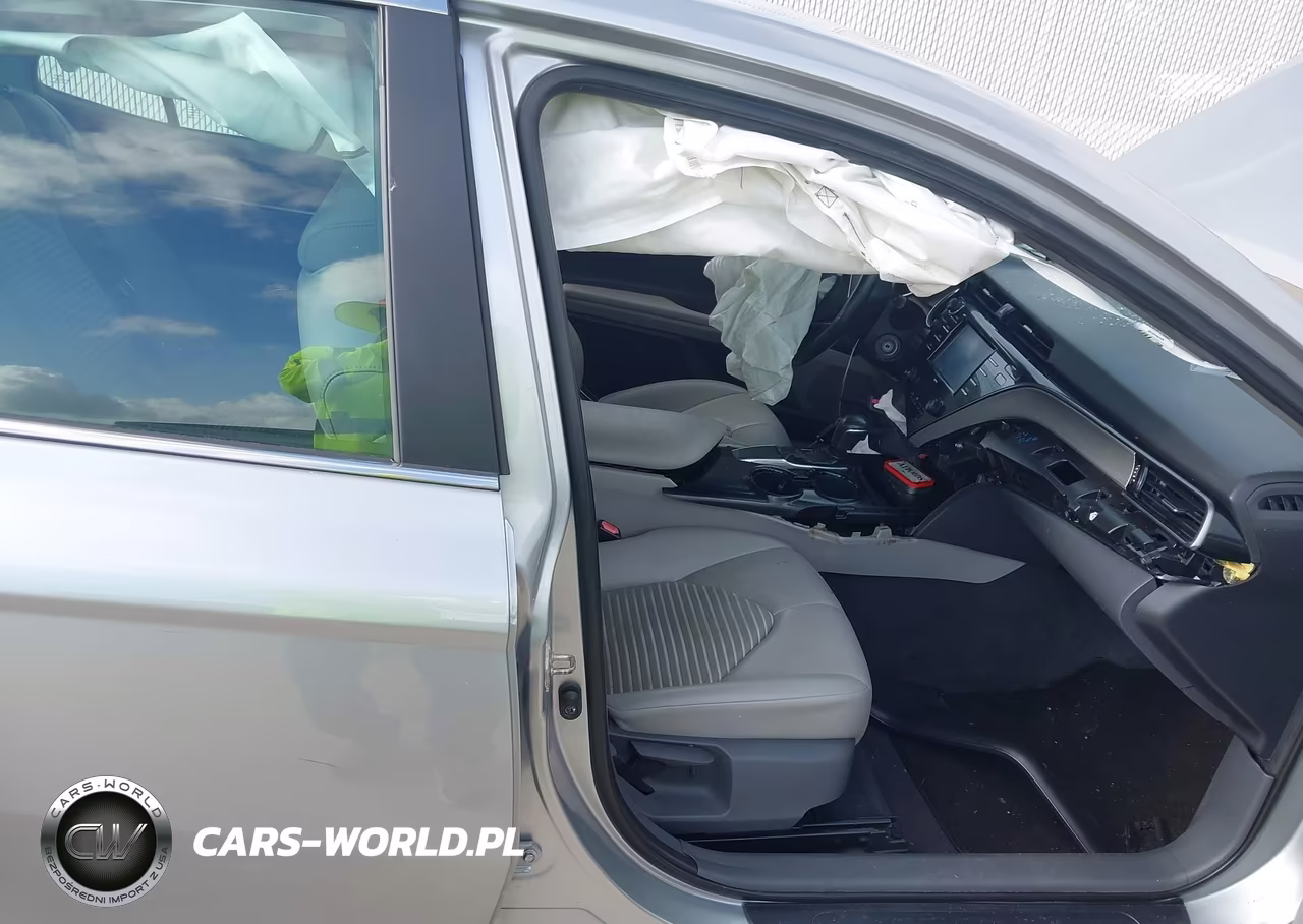 2020 Toyota Camry Se VIN:4T1G11AK0LU306884 - 5