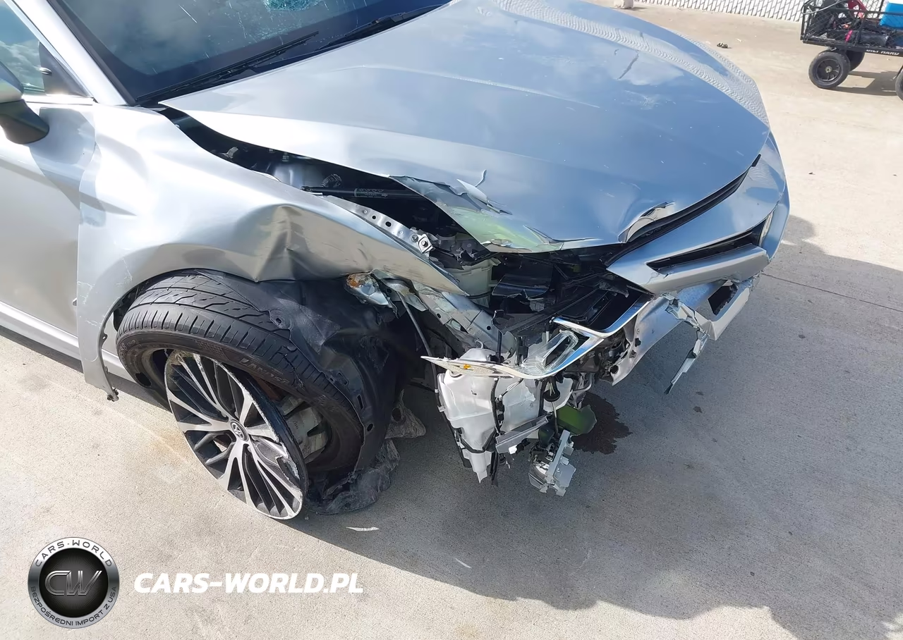 2020 Toyota Camry Se VIN:4T1G11AK0LU306884 - 6