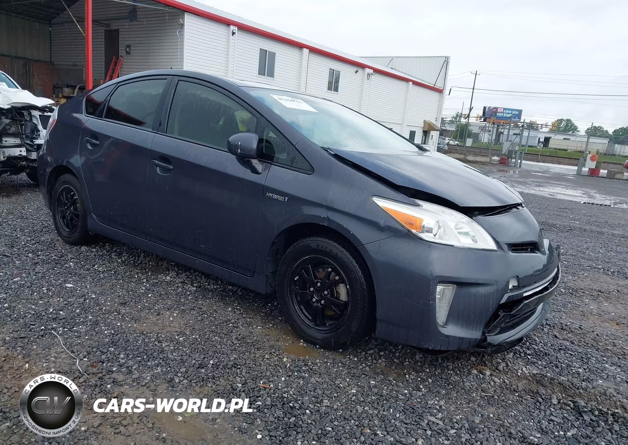 2015 Toyota Prius Two – zdjęcie 1 z 16