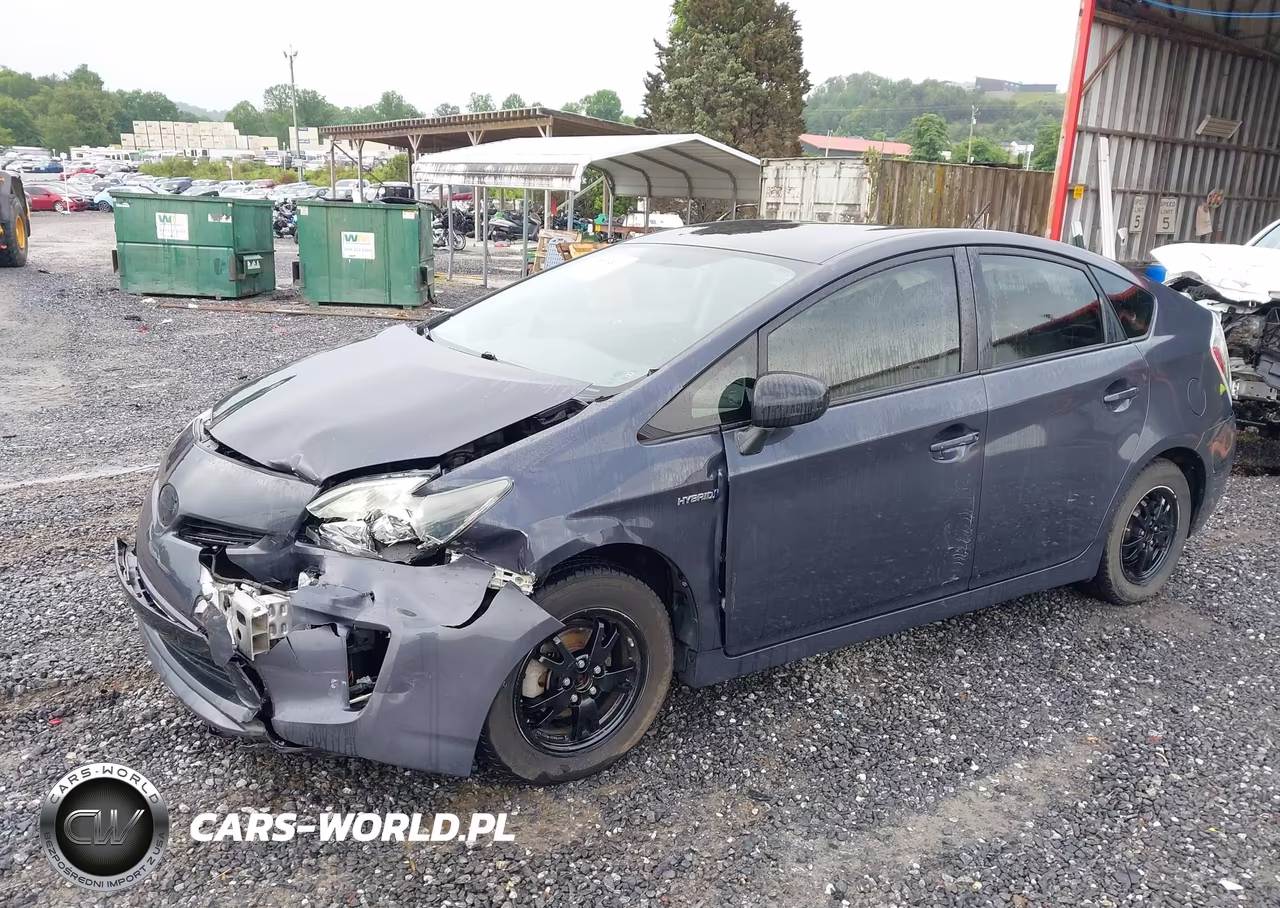 2015 Toyota Prius Two VIN:JTDKN3DU8F1991105 - 2