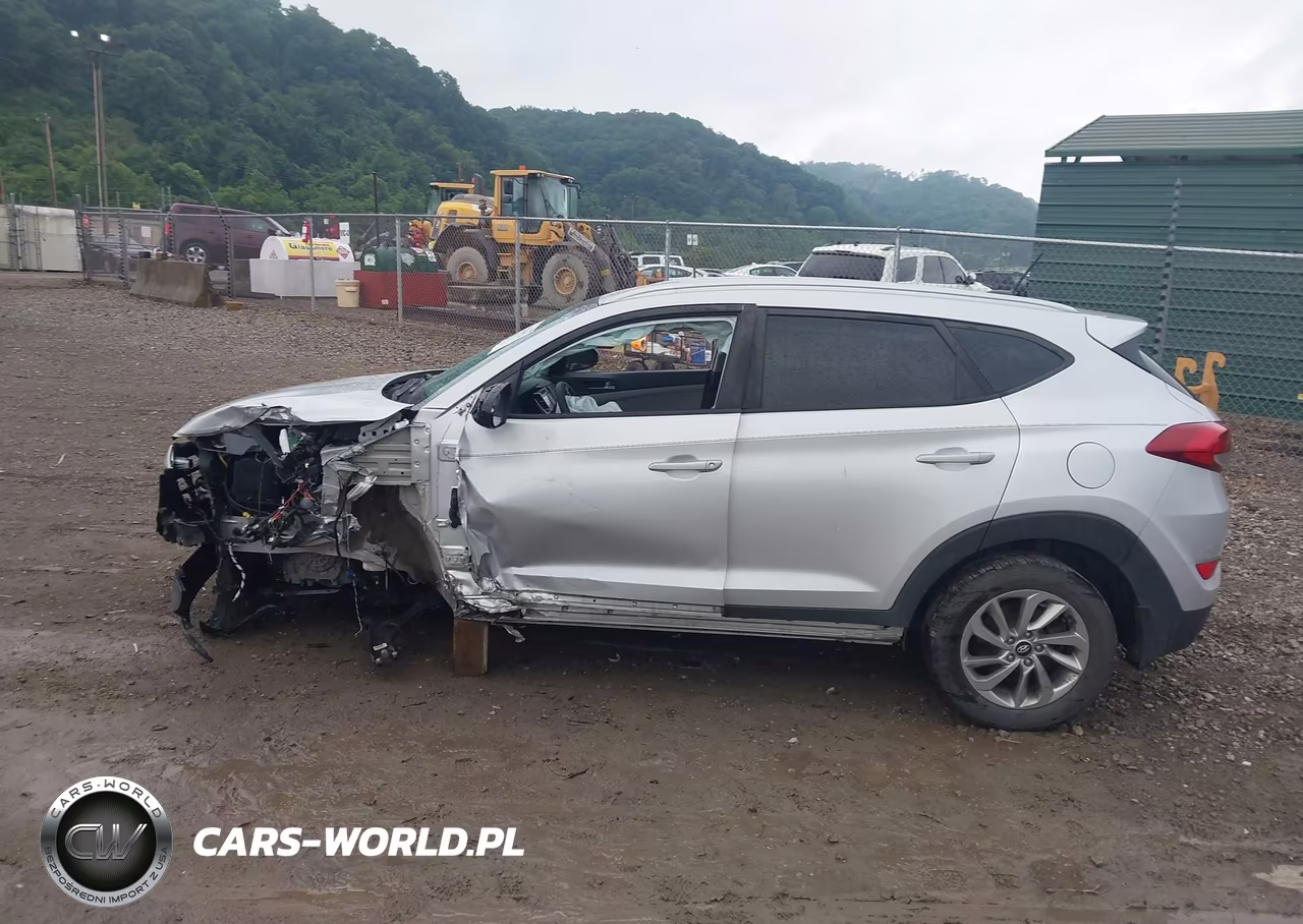 2017 Hyundai Tucson Se VIN:KM8J3CA46HU559373 - 15