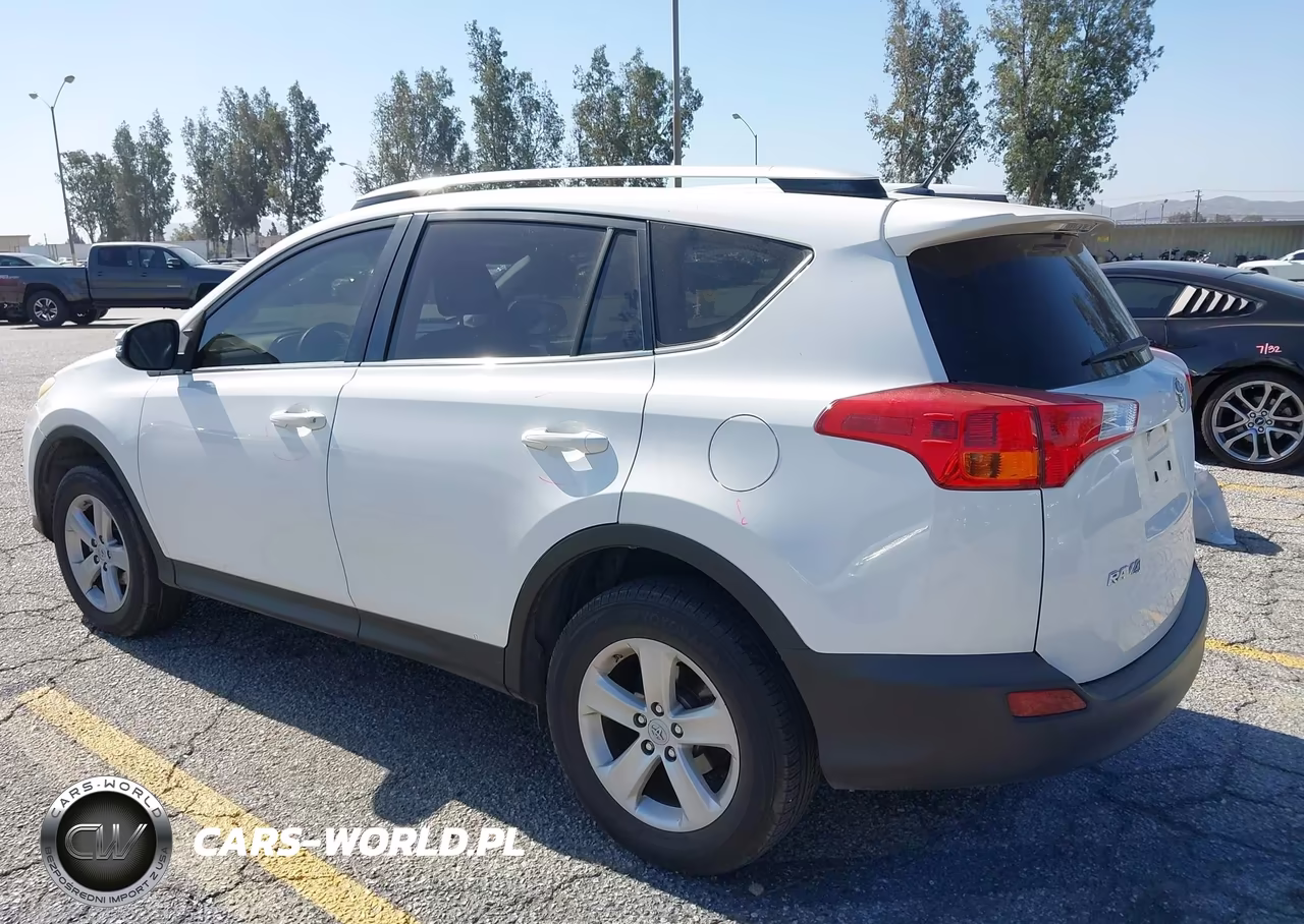 2014 Toyota Rav4 Xle VIN:JTMWFREV4EJ013126 - 3