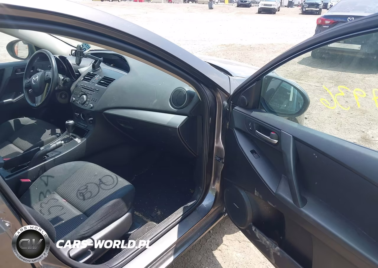 2012 Mazda Mazda3 I Touring VIN:JM1BL1V70C1700837 - 5