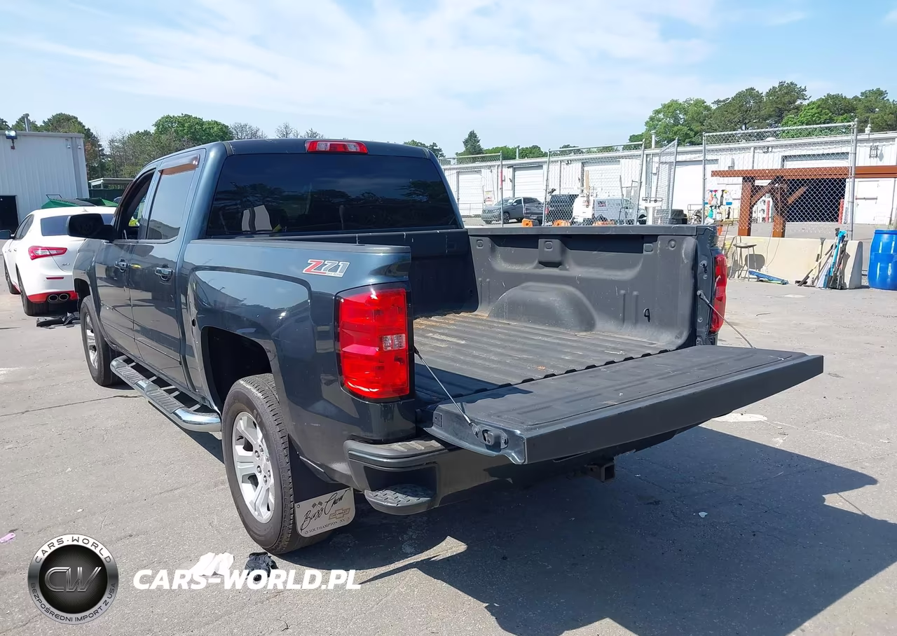 2017 Chevrolet Silverado 1500 2Lt VIN:3GCUKREC0HG375915 - 3