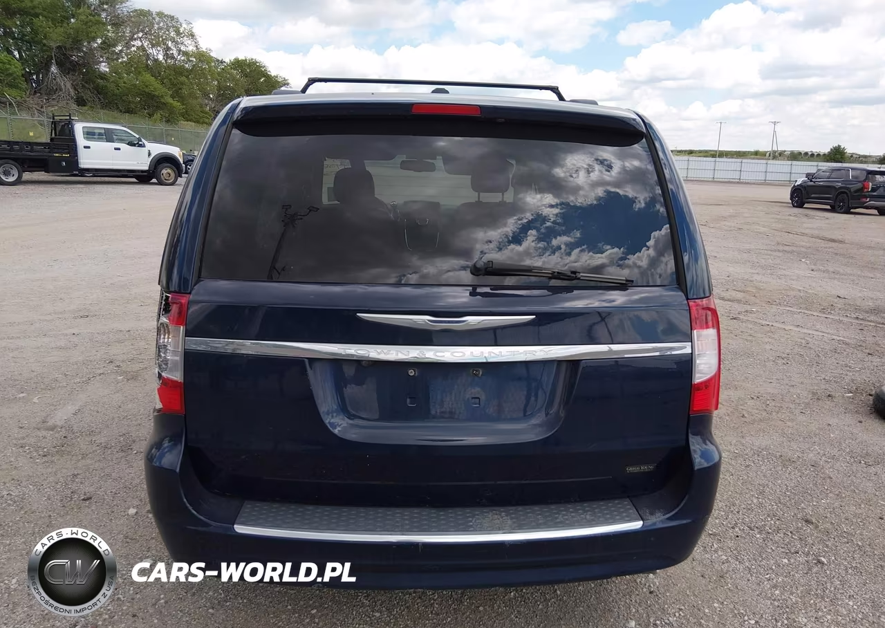 2012 Chrysler Town & Country Touring VIN:2C4RC1BG3CR410977 - 17