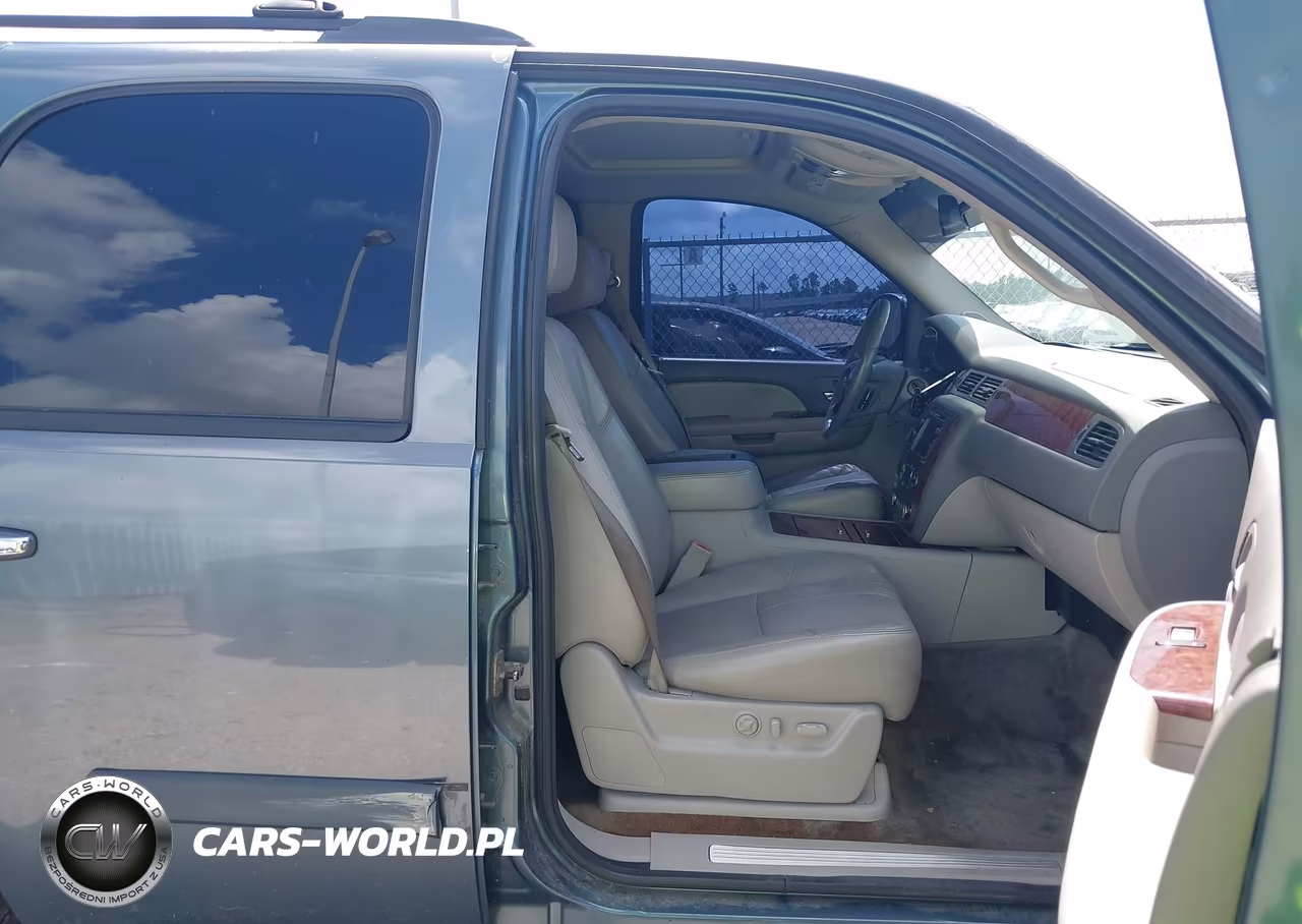2008 Chevrolet Tahoe Ltz VIN:1GNFC13038R151982 - 5