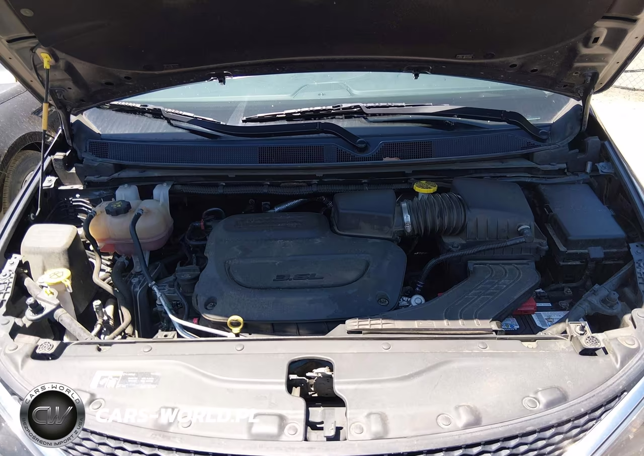 2020 Chrysler Voyager Lx VIN:2C4RC1CG6LR252536 - 10