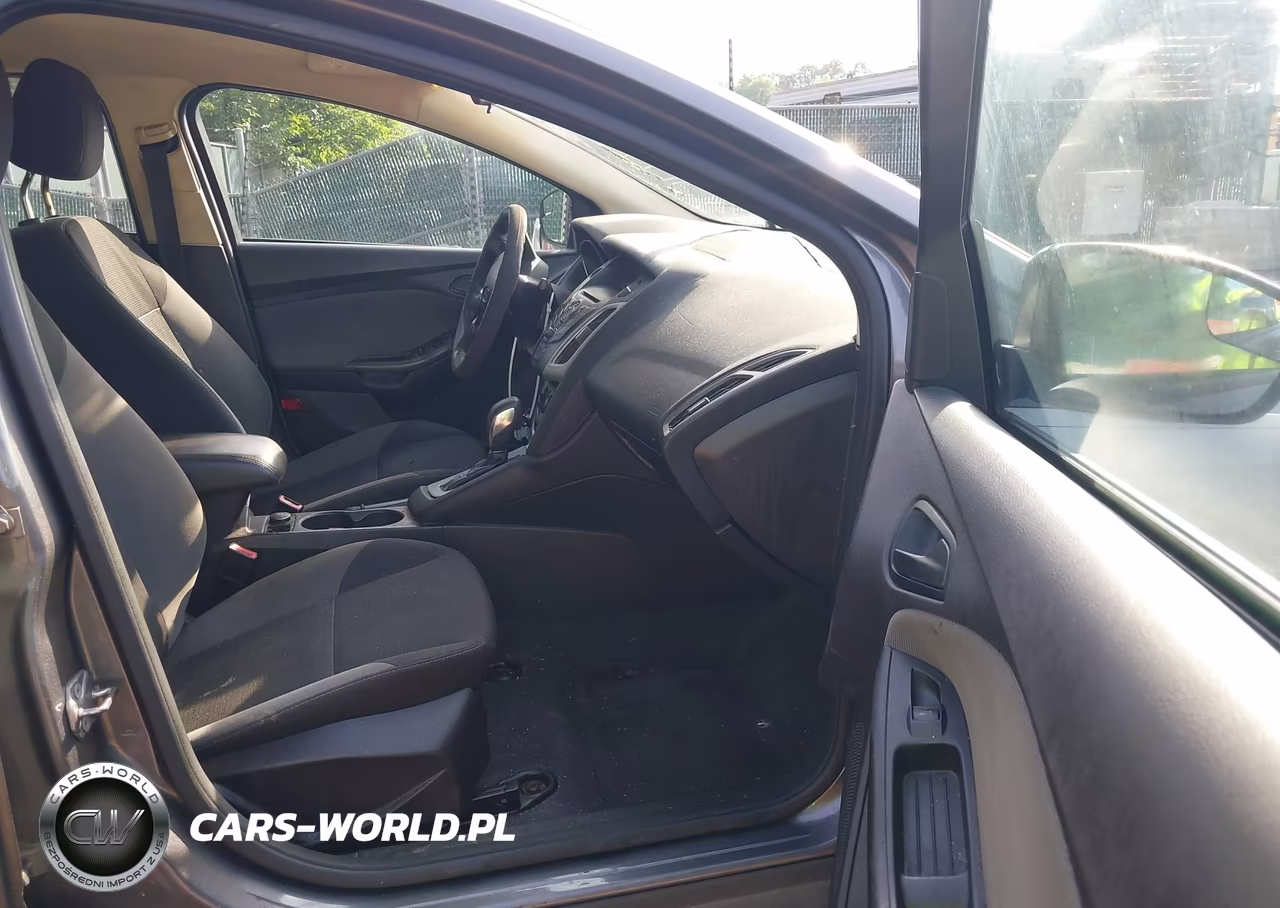 2012 Ford Focus Se VIN:1FAHP3F21CL164245 - 5