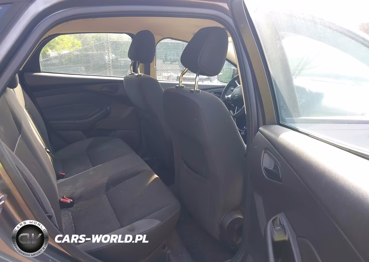 2012 Ford Focus Se VIN:1FAHP3F21CL164245 - 8