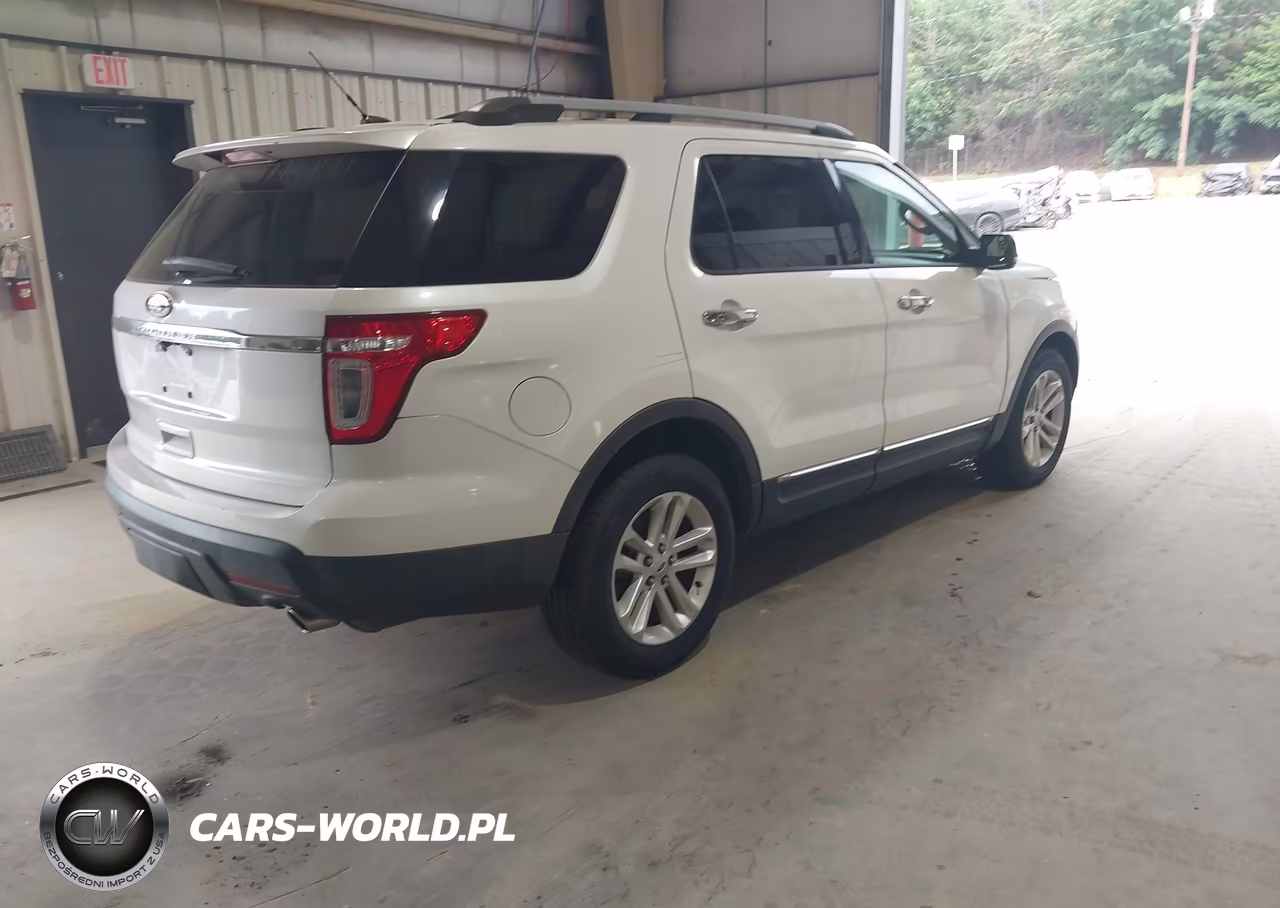 2012 Ford Explorer Xlt VIN:1FMHK7D8XCGA54547 - 4