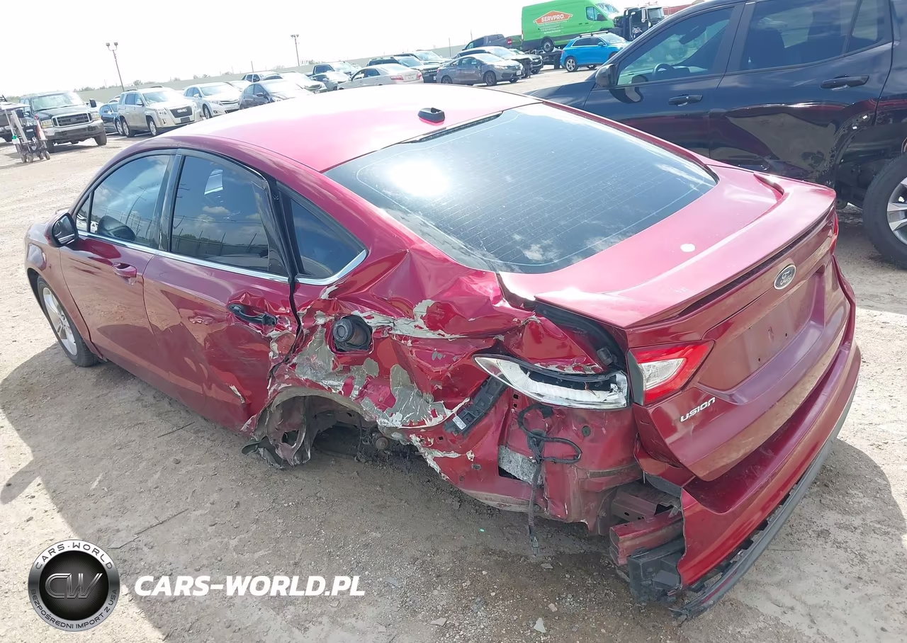 2014 Ford Fusion S VIN:1FA6P0G7XE5381008 - 3