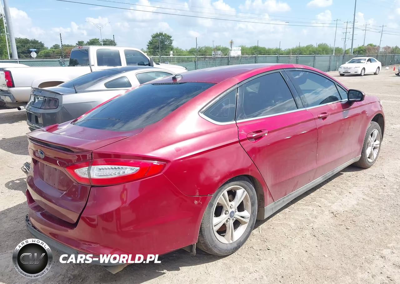 2014 Ford Fusion S VIN:1FA6P0G7XE5381008 - 4