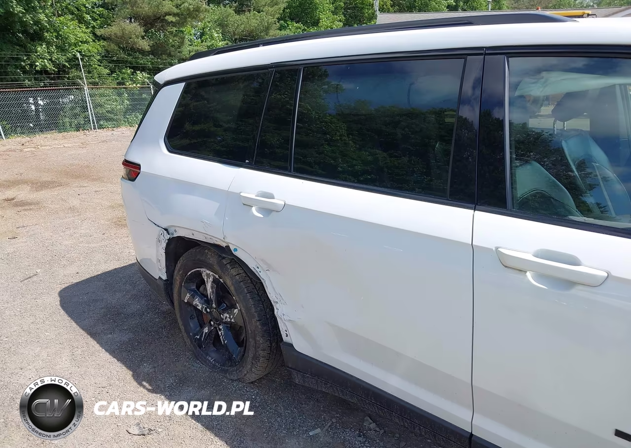 2023 Jeep Grand Cherokee L Altitude 4X4 VIN:1C4RJKAG7P8750731 - 14