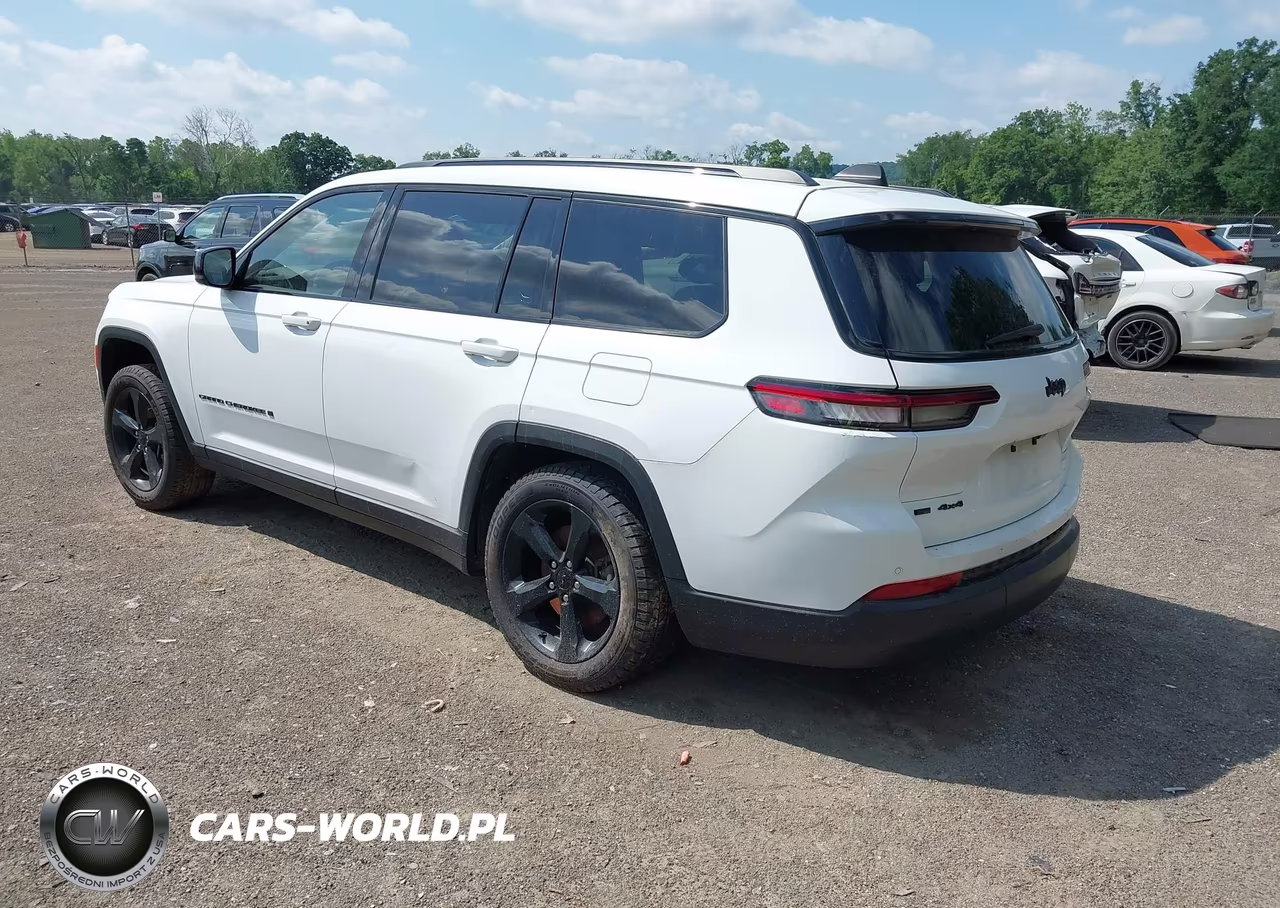 2023 Jeep Grand Cherokee L Altitude 4X4 VIN:1C4RJKAG7P8750731 - 3