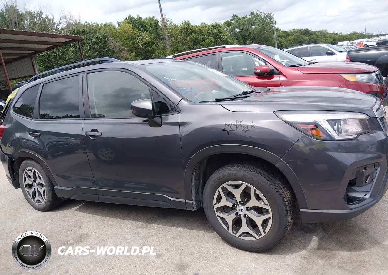 2020 Subaru Forester Premium VIN:JF2SKAGC6LH584369 - 13