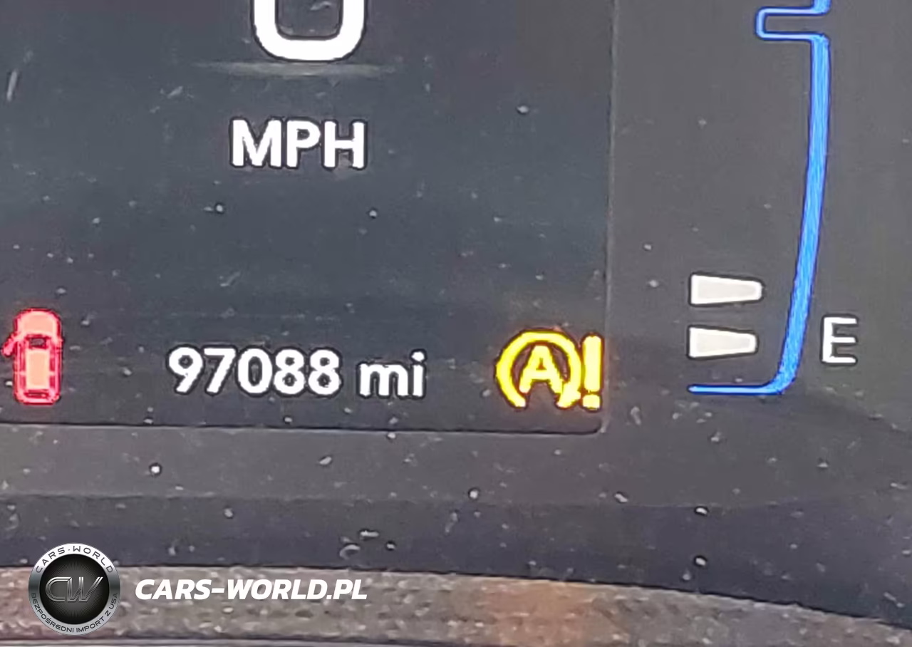 2018 Chrysler Pacifica Touring Plus VIN:2C4RC1FGXJR125541 - 16