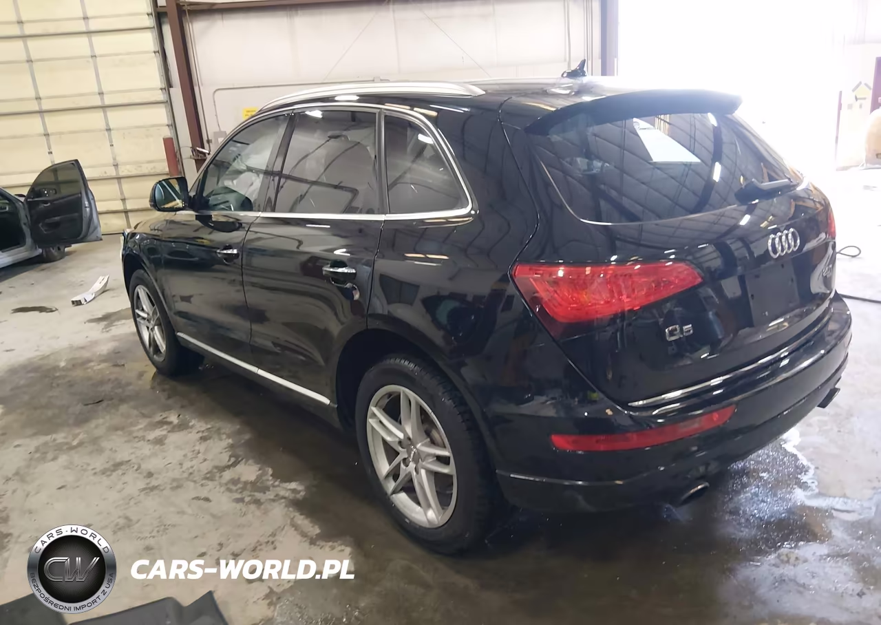 2015 Audi Q5 2.0T Premium VIN:WA1LFAFPXFA035180 - 3
