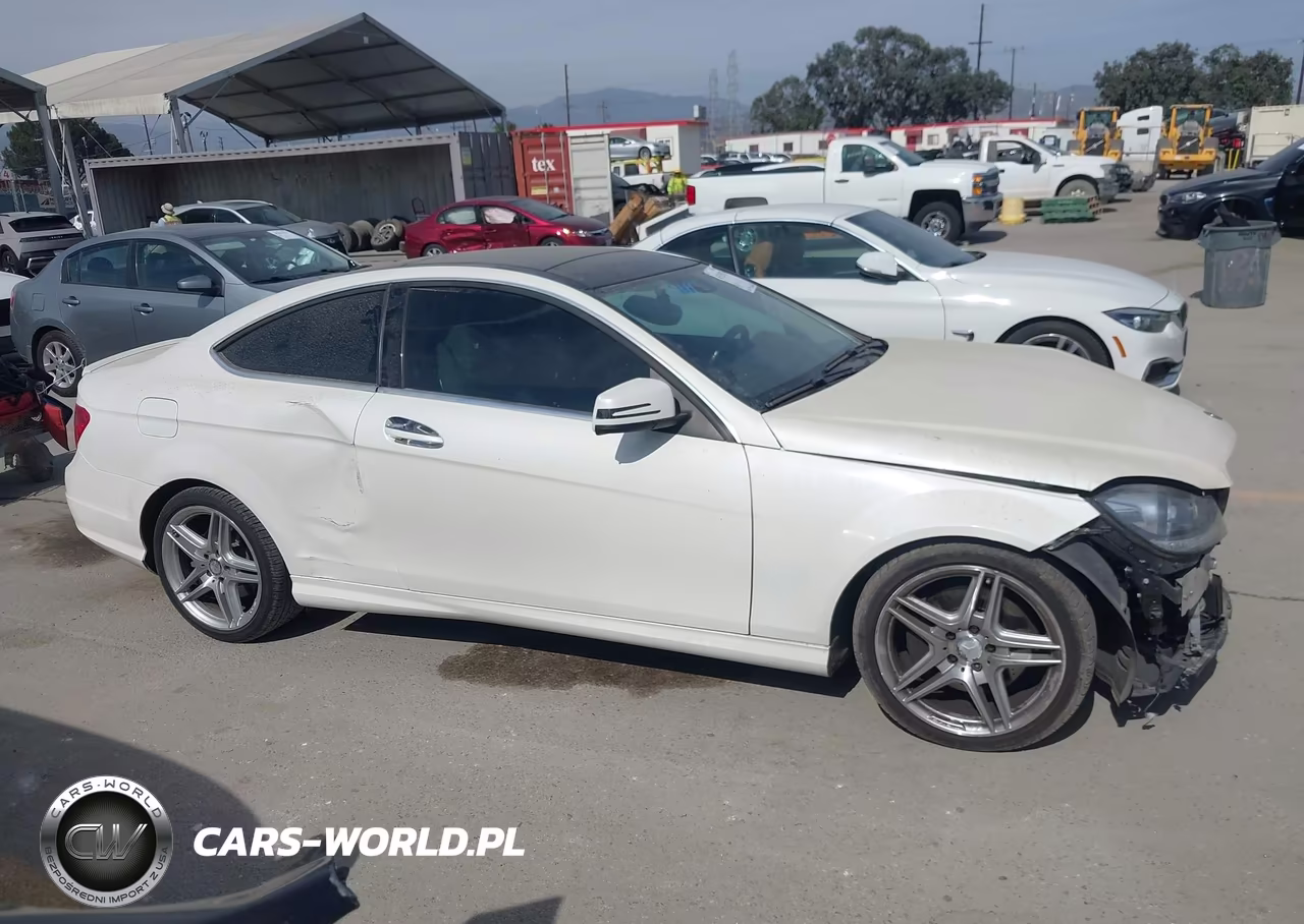 2014 Mercedes-Benz C 350 Sport 4Matic VIN:WDDGJ8JBXEG161292 - 14
