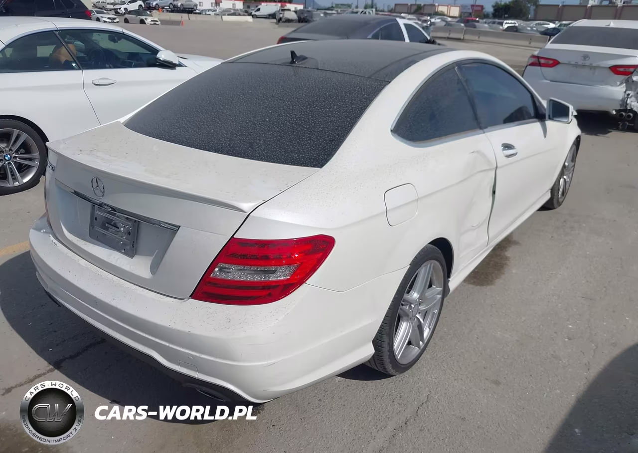 2014 Mercedes-Benz C 350 Sport 4Matic VIN:WDDGJ8JBXEG161292 - 4