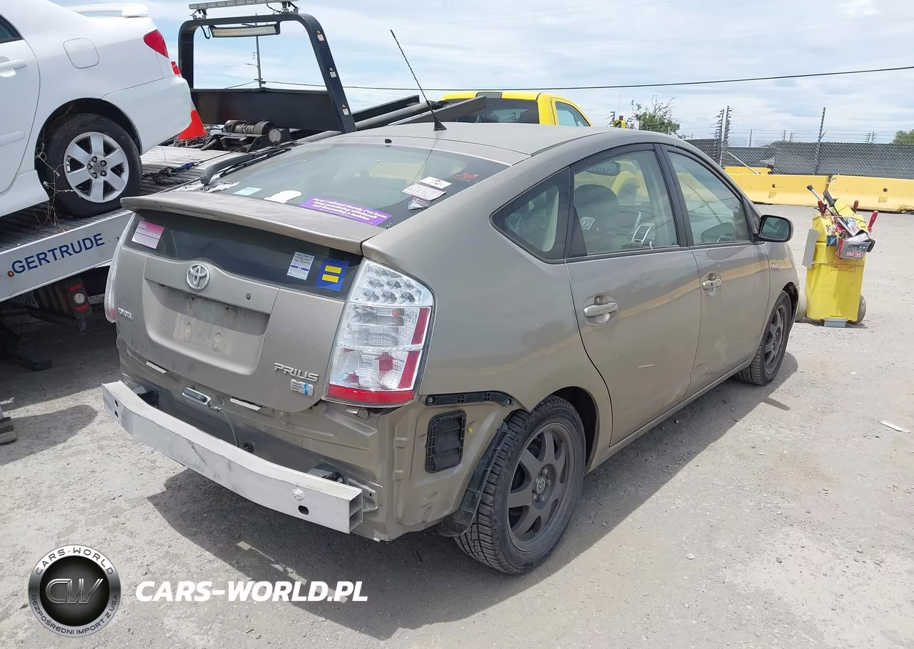 2009 Toyota Prius Touring VIN:JTDKB20U697870339 - 4