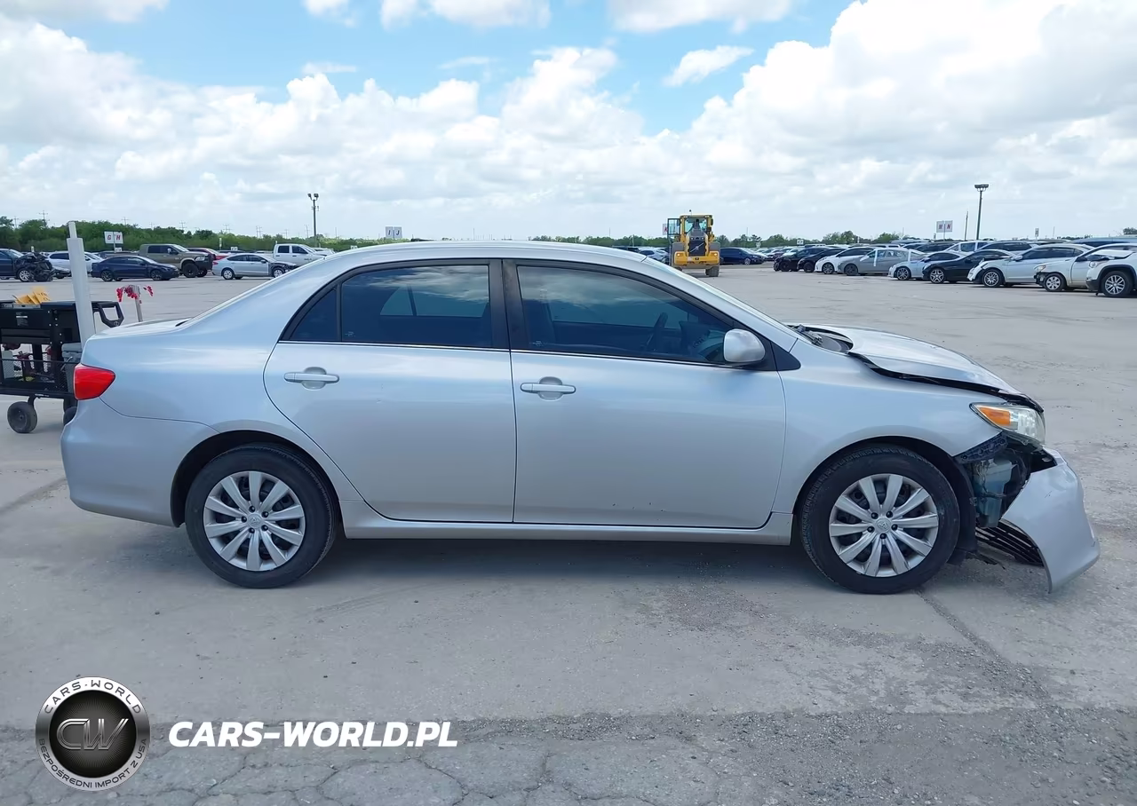 2013 Toyota Corolla Le VIN:5YFBU4EE8DP220054 - 13