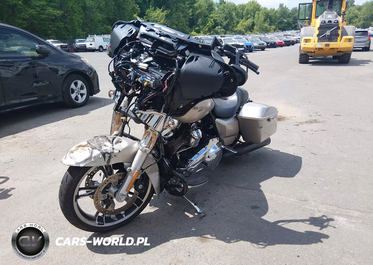 2018 Harley-Davidson Flhx Street Glide VIN:1HD1KBC18JB614720 - 2