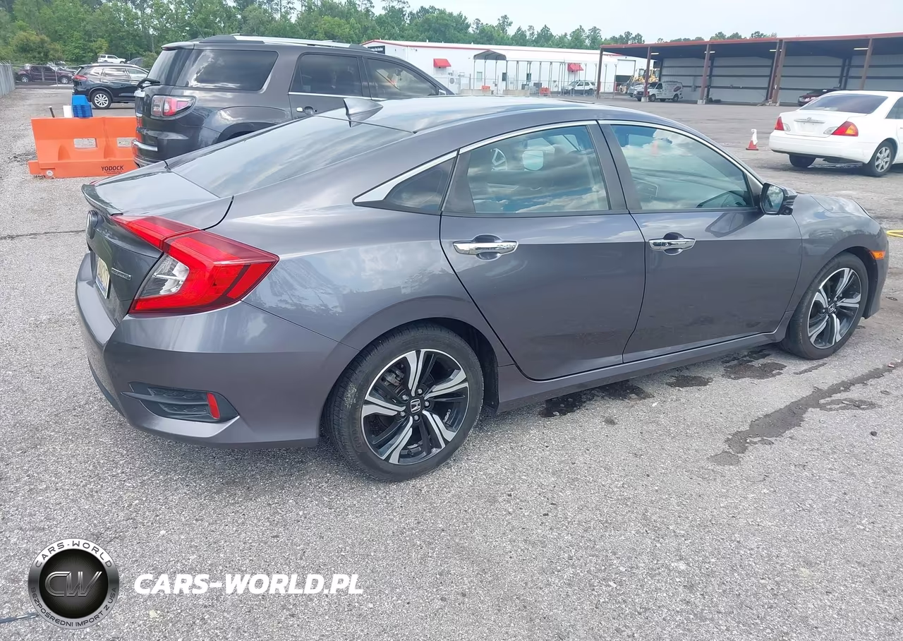 2017 Honda Civic Touring VIN:19XFC1F91HE001416 - 4