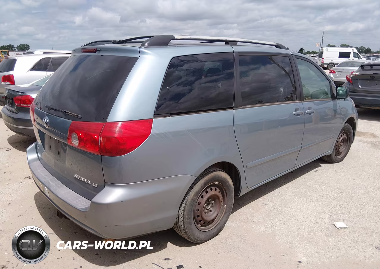 2009 Toyota Sienna Le VIN:5TDZK23C79S239462 - 4