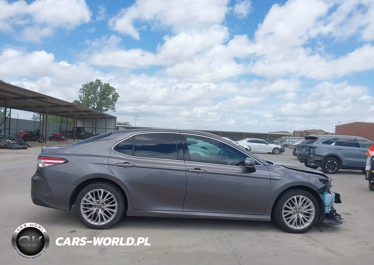 2020 Toyota Camry Xle Hybrid VIN:4T1F31AK0LU541050 - 14