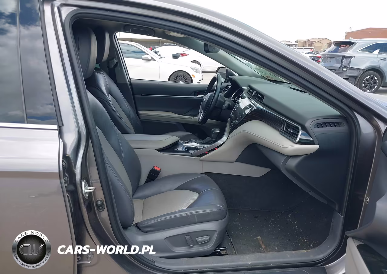 2020 Toyota Camry Xle Hybrid VIN:4T1F31AK0LU541050 - 5