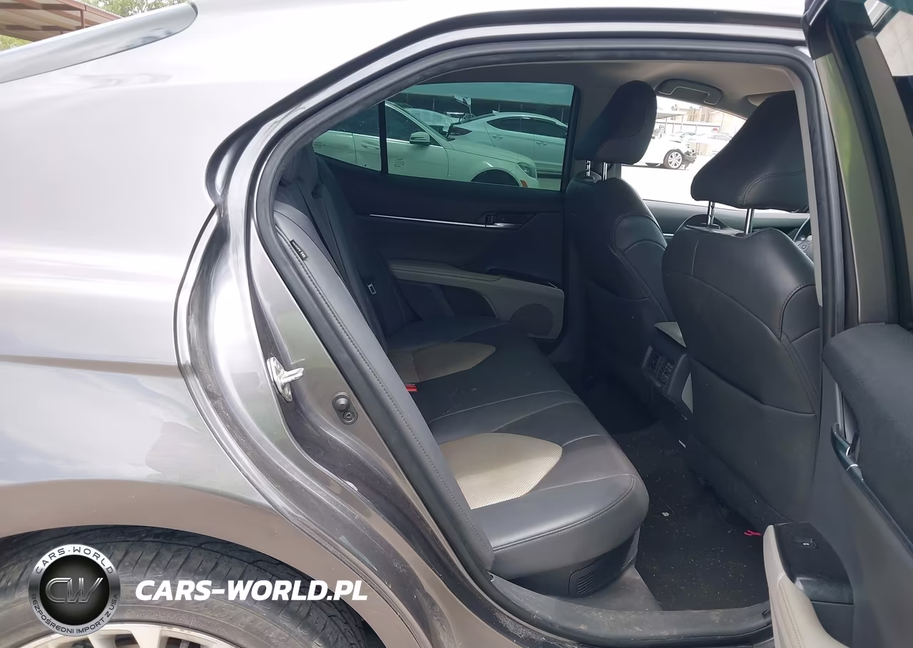 2020 Toyota Camry Xle Hybrid VIN:4T1F31AK0LU541050 - 8