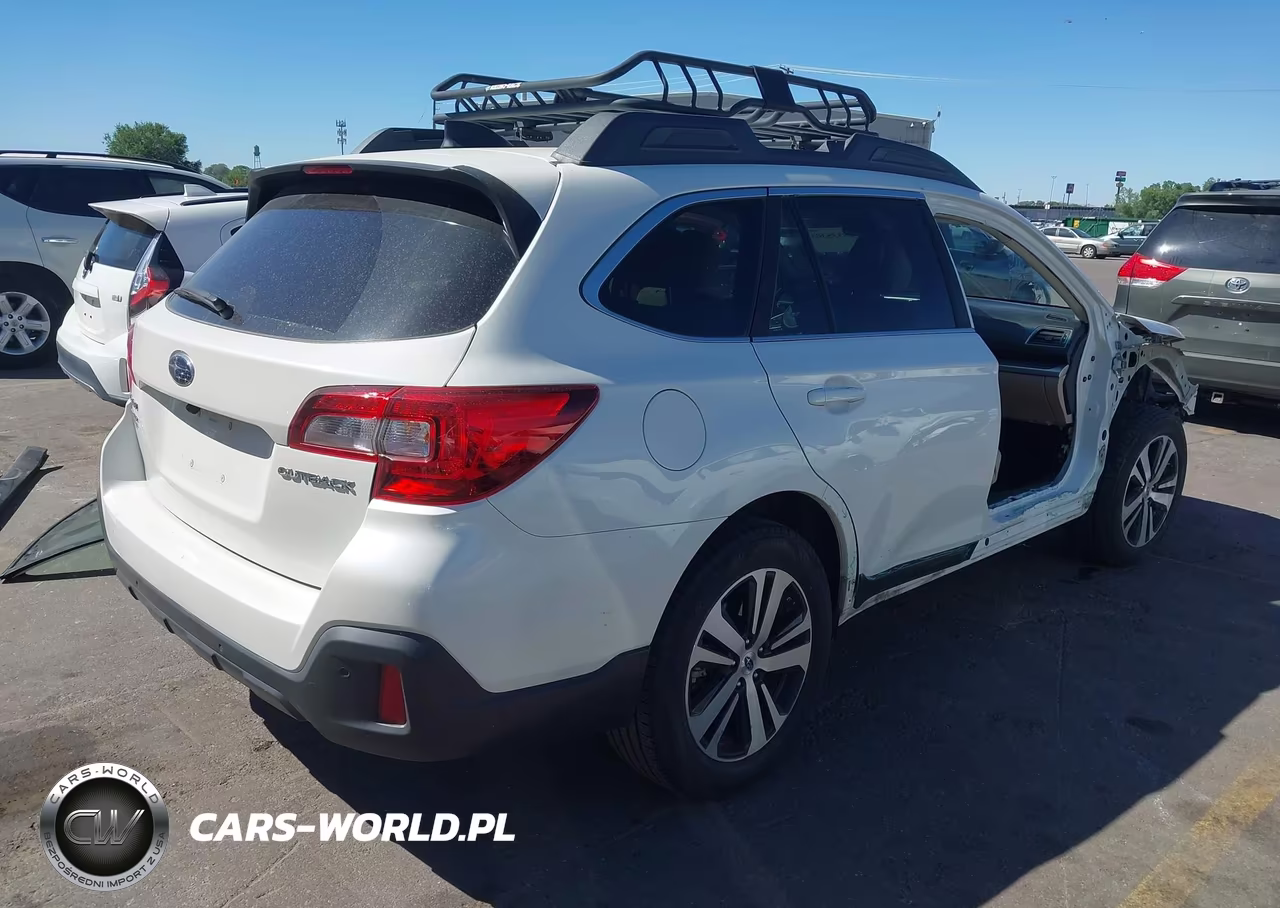 2018 Subaru Outback 2.5I Limited VIN:4S4BSANC7J3268681 - 4